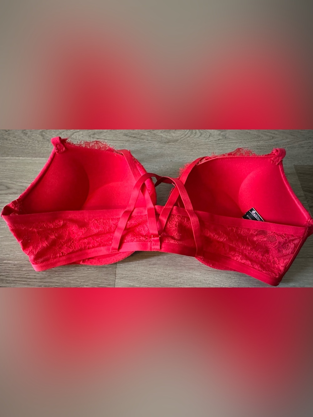 Victoria’s Secret Red Lace Bombshell Plunge Bra adds 2 cup sizes 38C - Picture 2 of 7